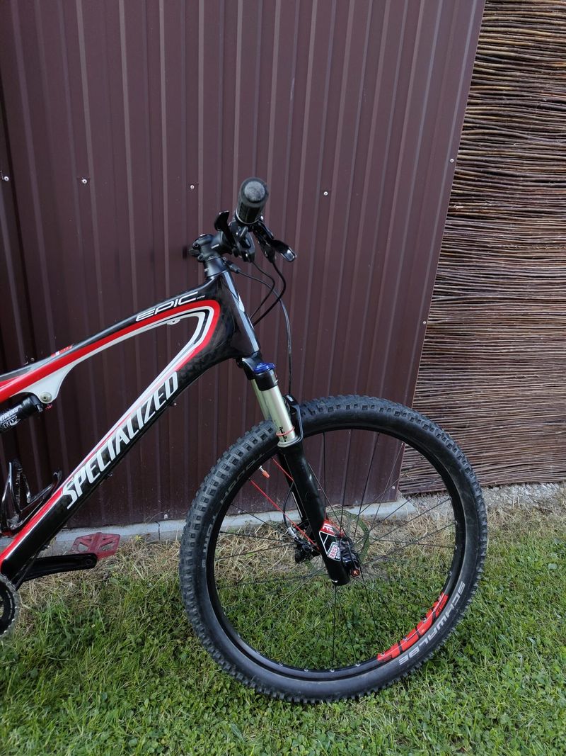 SPECIALIZED EPIC COMP POTŘEBUJI RYCHLE PRODAT
