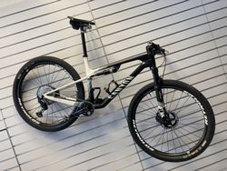 Canyon World Cup CF 7 bílo/černá barva 
