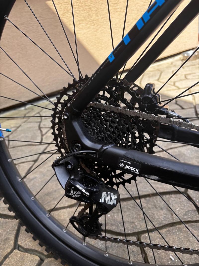 Cube Reaction Hybrid Eagle 500