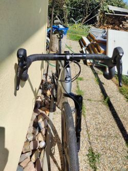 Gravel Cannondale Topstone carbon Neo Lefty