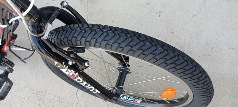 Superior Paint 20"