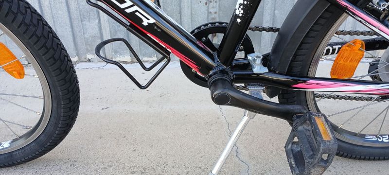 Superior Paint 20"
