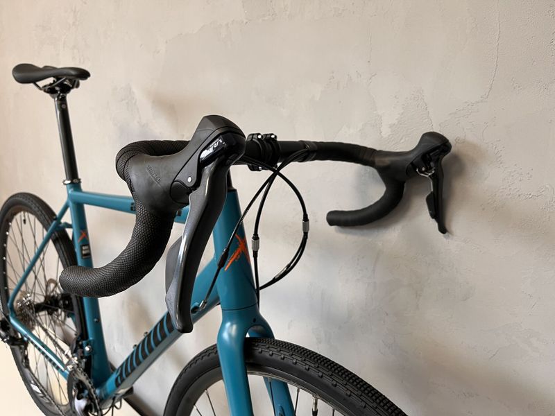 Gravel Author Aura XR3 