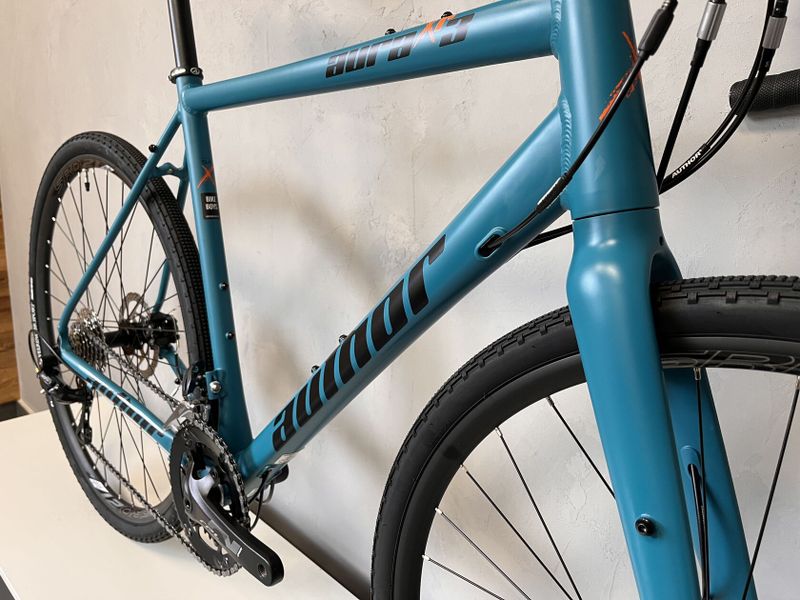Gravel Author Aura XR3 