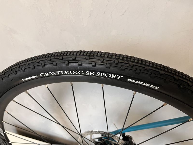 Gravel Author Aura XR3 