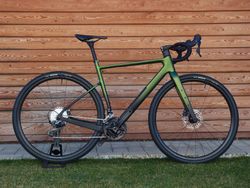 Carbon Gravel Custom 2025, Shimano GRX 2x11, M/L (175-185cm) 8,9 kg
