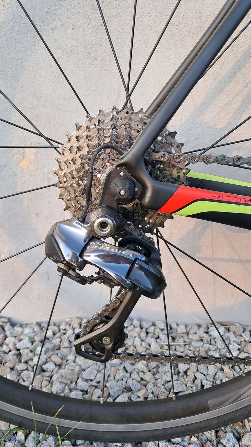 Specialized Roubaix Di2, karbon