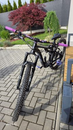 Prodám skoro nový celoodpružený bike