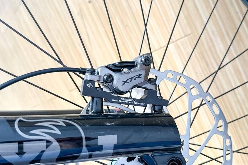 Celoodpružené kolo GIANT Reign Advanced Pro 0