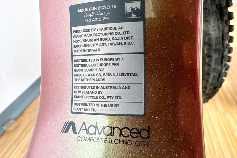 Celoodpružené kolo GIANT Reign Advanced Pro 0