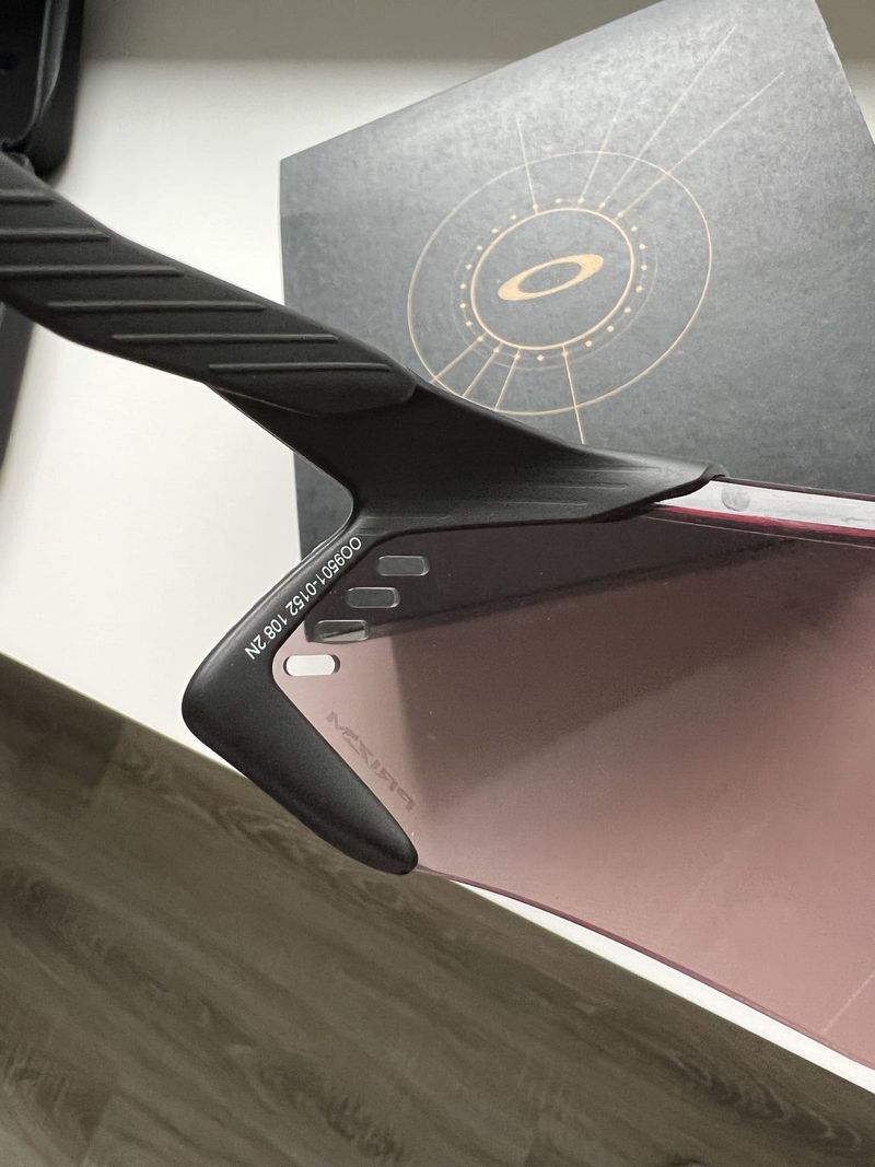 Prodám nový Oakley Velo Kato Prizm Road