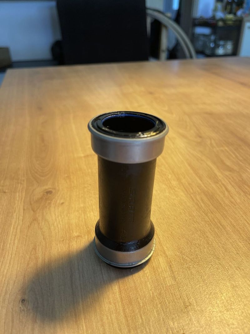 Středová osa SRAM DUB PressFit Road 86.5mm