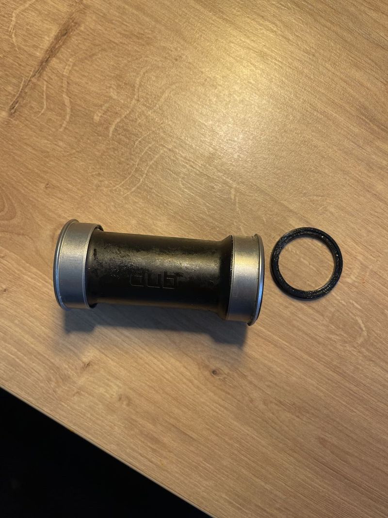 Středová osa SRAM DUB PressFit Road 86.5mm