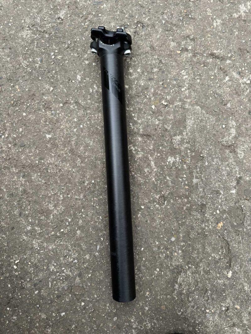 Forza Cirrus Carbon 31,6 x 350 mm karbonová sedlovka
