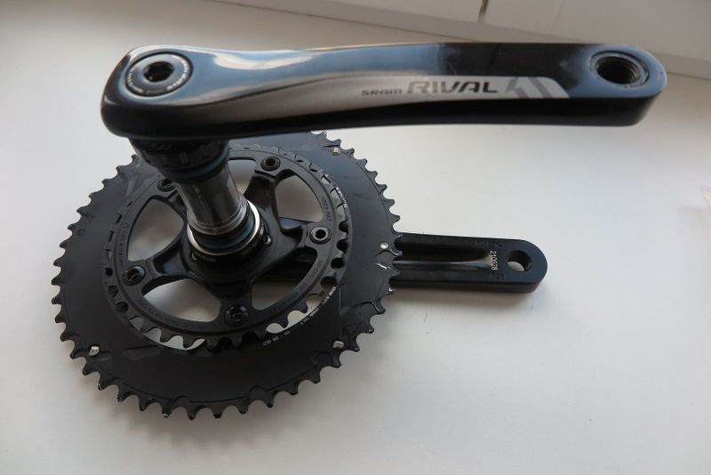 Kliky Sram Rival 172,5 GXP 50/34 + ložiska Cema