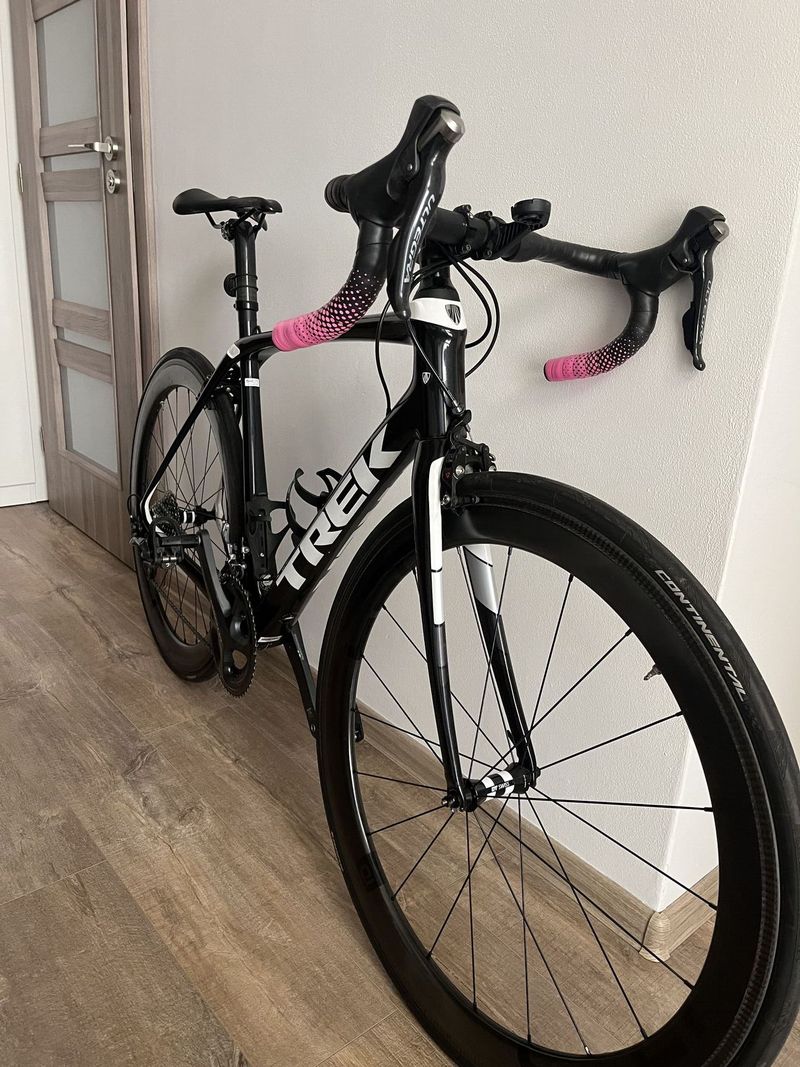 Trek Domane karbon - váha 7 kg