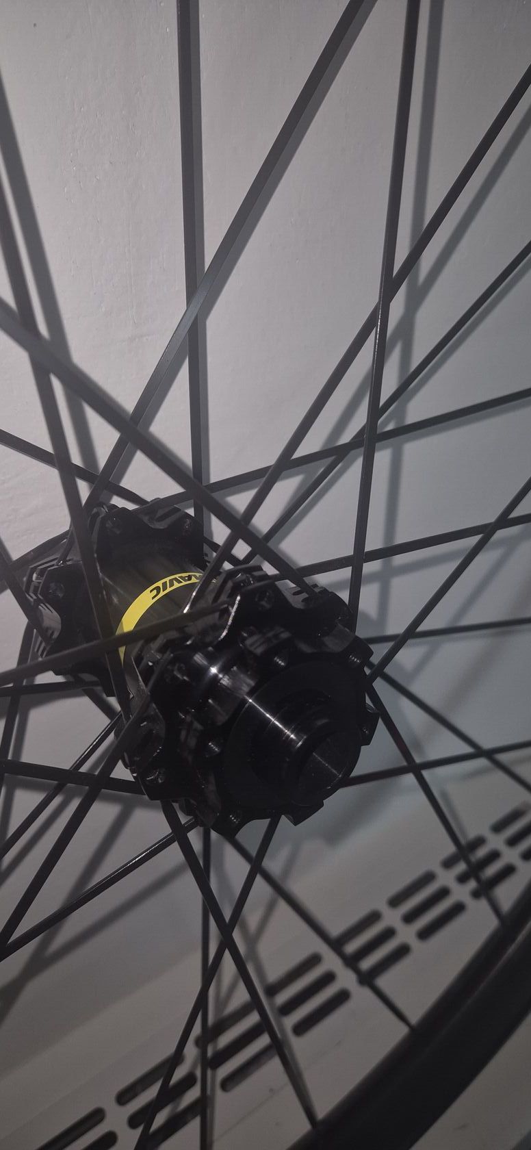 Mavic Deemax Boost 29" vypletené kolo přední
