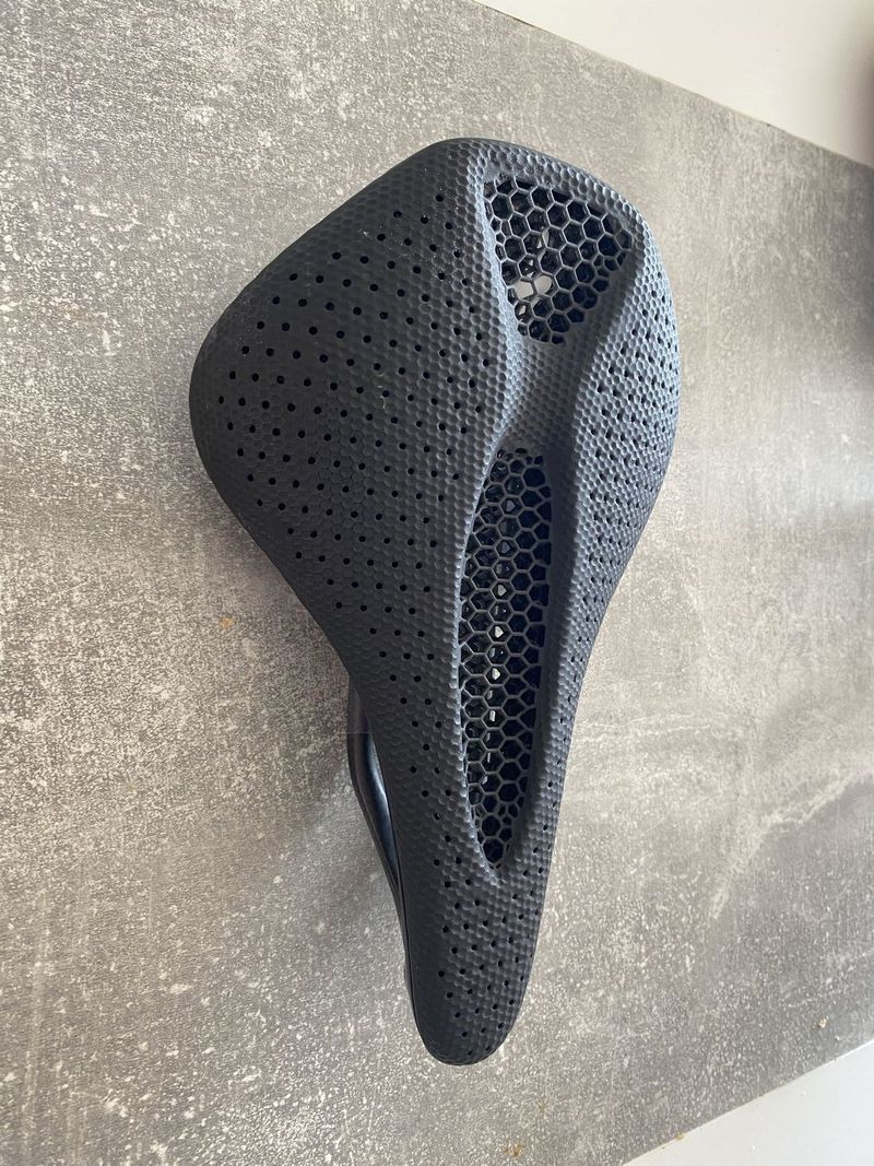 Sedlo S-works power mirror 155mm