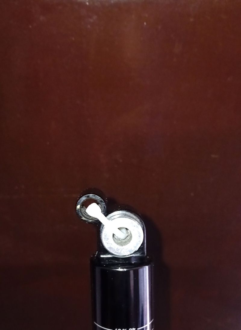 Vzduchový tlumič RockShox Deluxe R