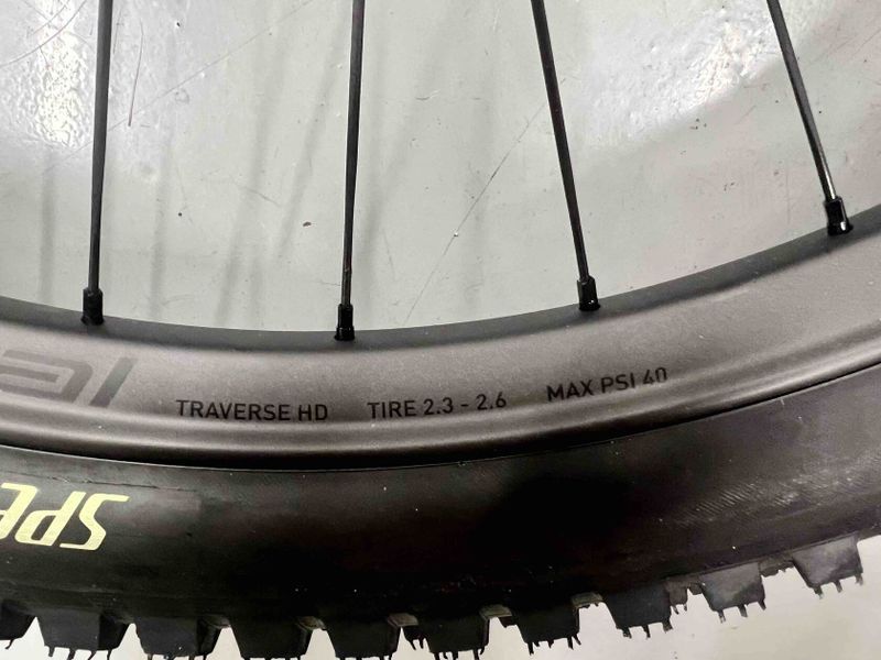ROVAL Traverse HD 240 DEG - 29" + 27,5"