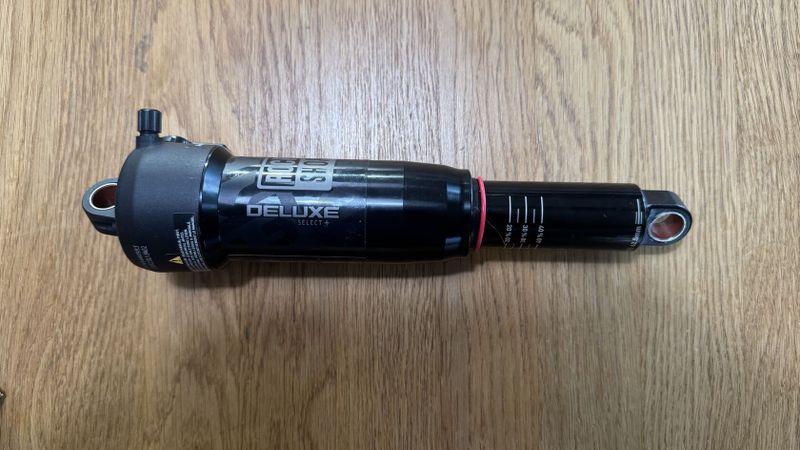 RockShox Deluxe Select+ 230 x 62,5