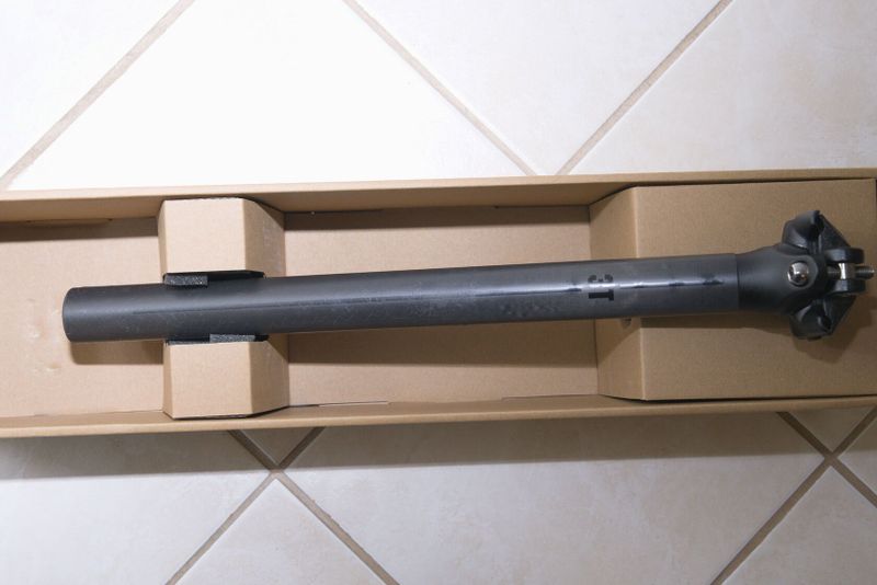Pevná karbonová sedlovka 3T 27,2mm bez offsetu