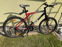 Horské kolo GT Avalanche 2.0 Disc (velikost L) – skvělý stav, minimálně používané