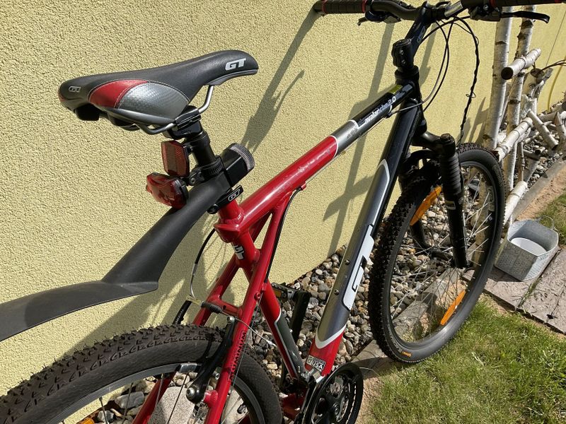 Horské kolo GT Avalanche 2.0 Disc (velikost L) – skvělý stav, minimálně používané