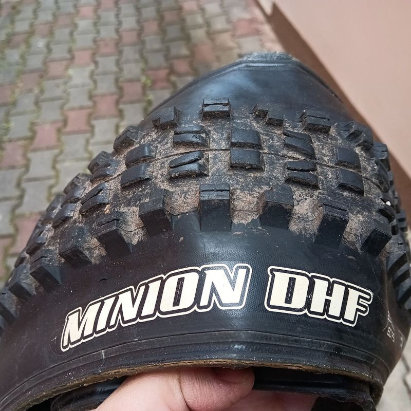 Pláště Maxxis Minion DHF a Minion DHR 