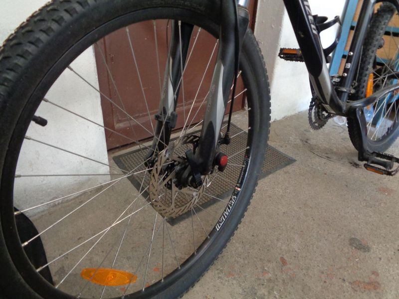 SPECIALIZED HARD ROCK Sport 19, kola 26", plně funkční, zachovalý stav