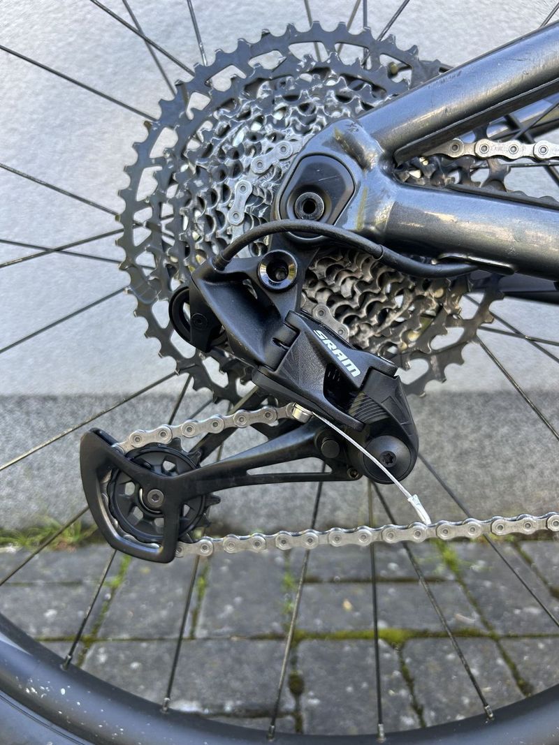 Prodám celoodpružené all mountain kolo Giant Trance X3