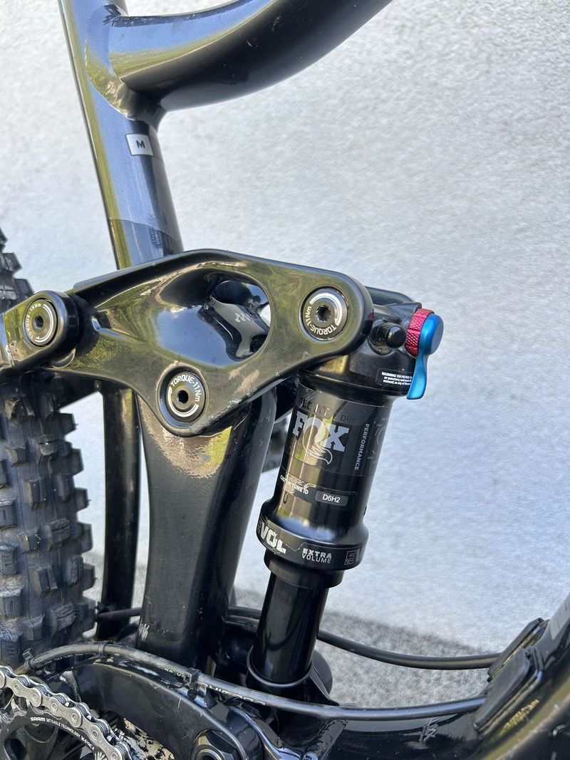 Prodám celoodpružené all mountain kolo Giant Trance X3
