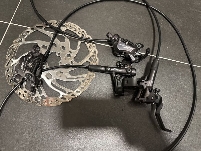 Nové 4-pístkové brzdy Shimano XT M8120