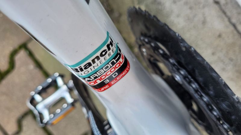 Italská raketa Bianchi Infinito CV - „Handmade in Italy”