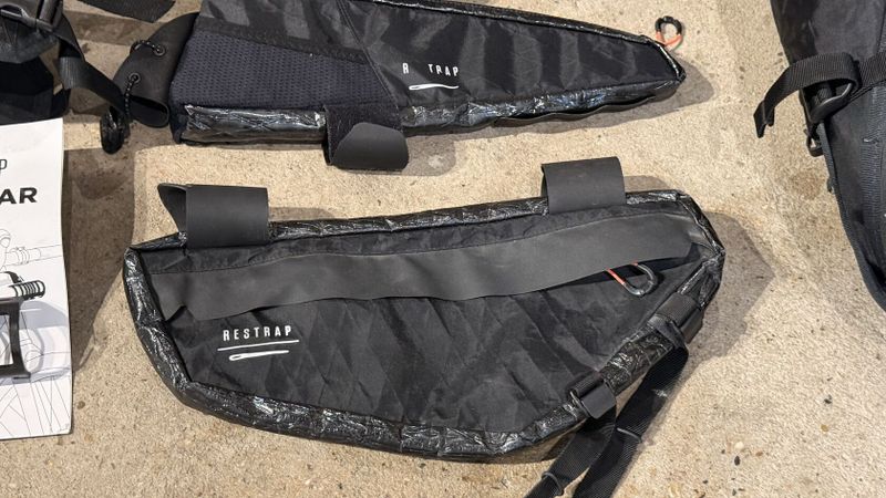 Bikepacking brasny Restrap