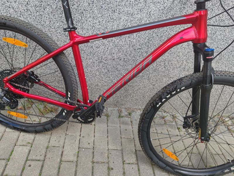 MERIDA BIG.NINE 200 Dark Strawberry(Gunmetal Grey), velikost L