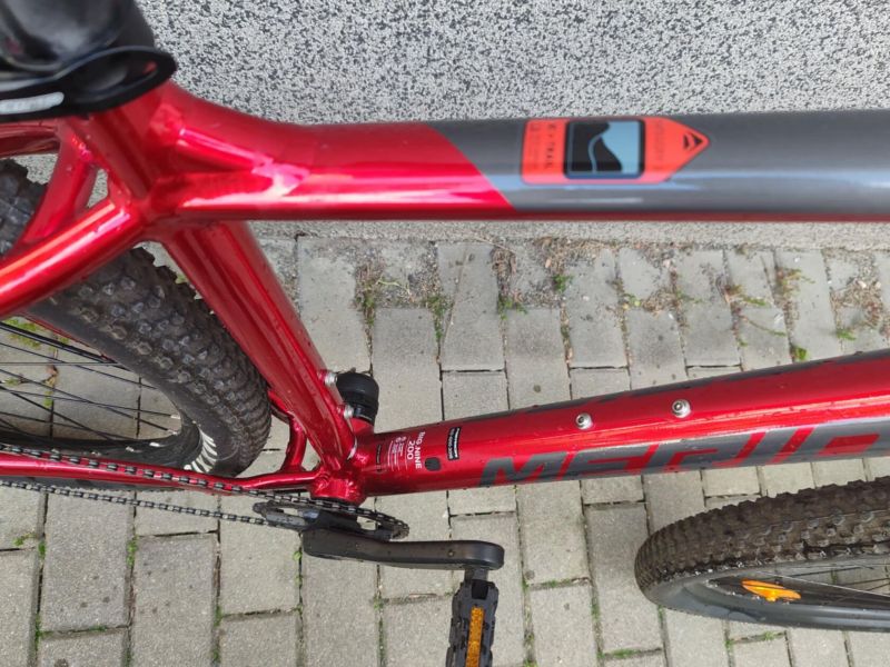 MERIDA BIG.NINE 200 Dark Strawberry(Gunmetal Grey), velikost L