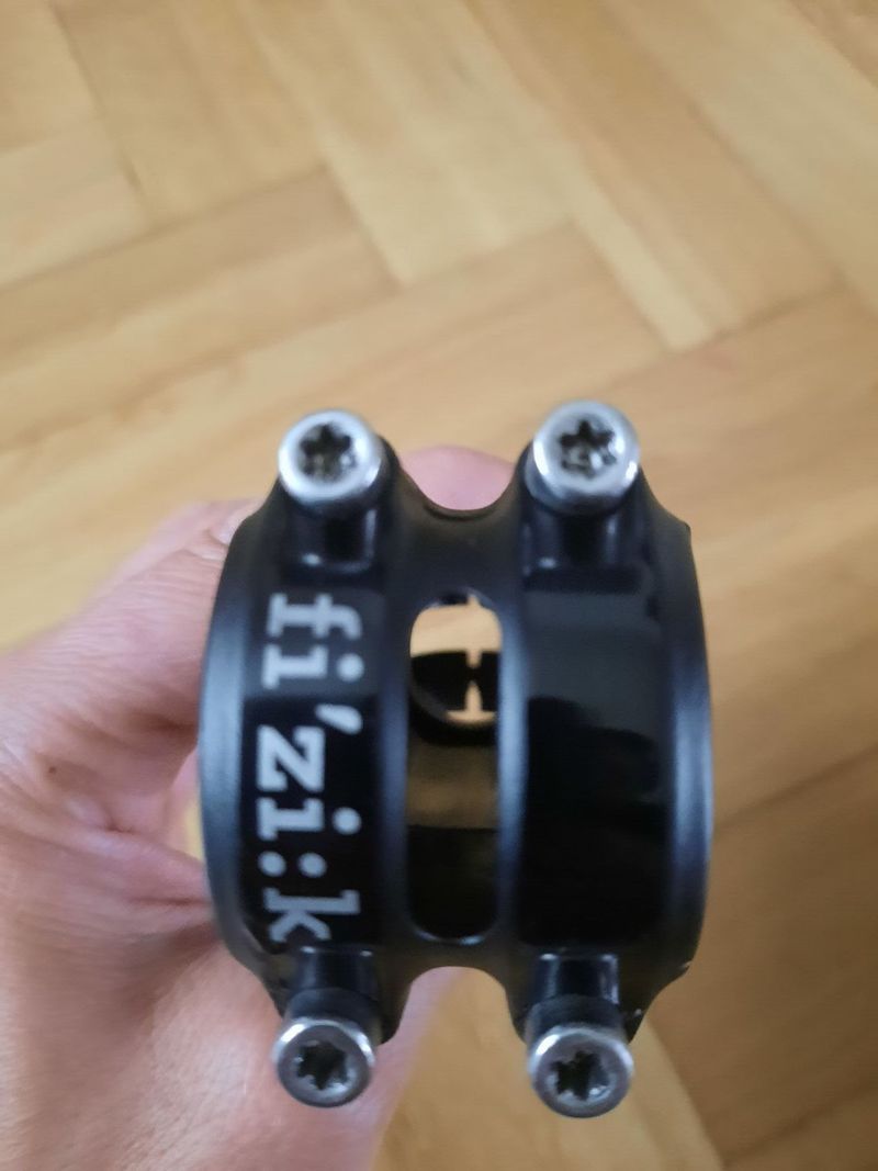 Představec Fi'zi:k Cyrano R3 120mm