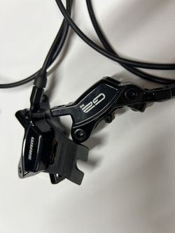 Hydraulické 4pístkové kotoučové brzdy SRAM G2RE