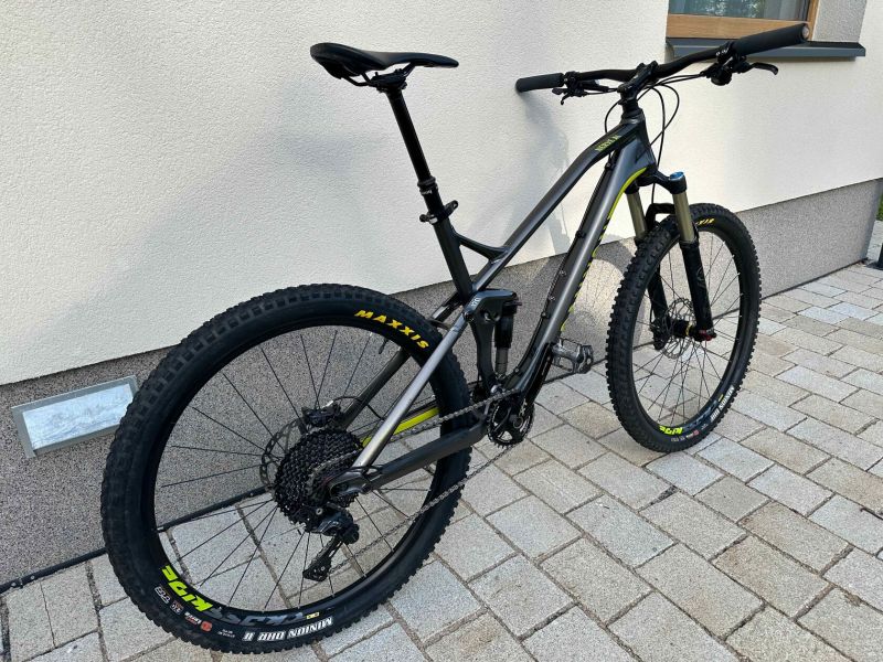 Canyon Nerve Al 27,5 vel. L 2015