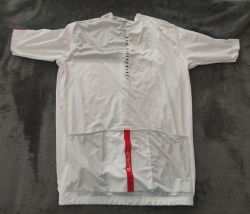 Dres Ekoi Linear