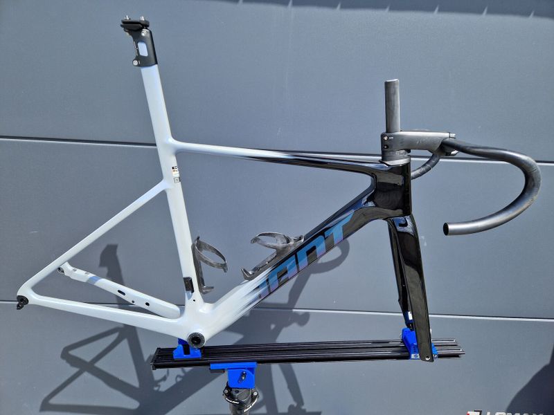Prodam novou ramovou sadu Giant Propel Advanced SL 