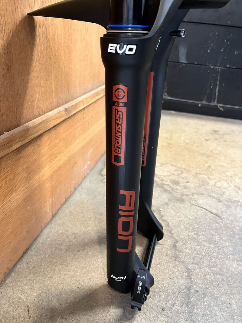 SR Suntour AION35 EVO Boost