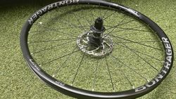 Bontrager Line Comp 30 TLR Boost - zadní