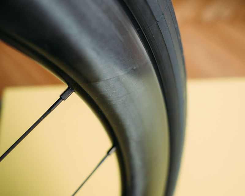 karbonová kola Light Bicycle WR38 Falcon Pro s DT Swiss 240 EXP – najeto cca 900 km