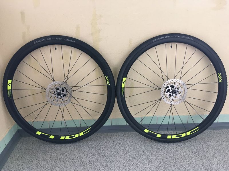 2 x Sada CX/gravel kol, ořech Shimano 