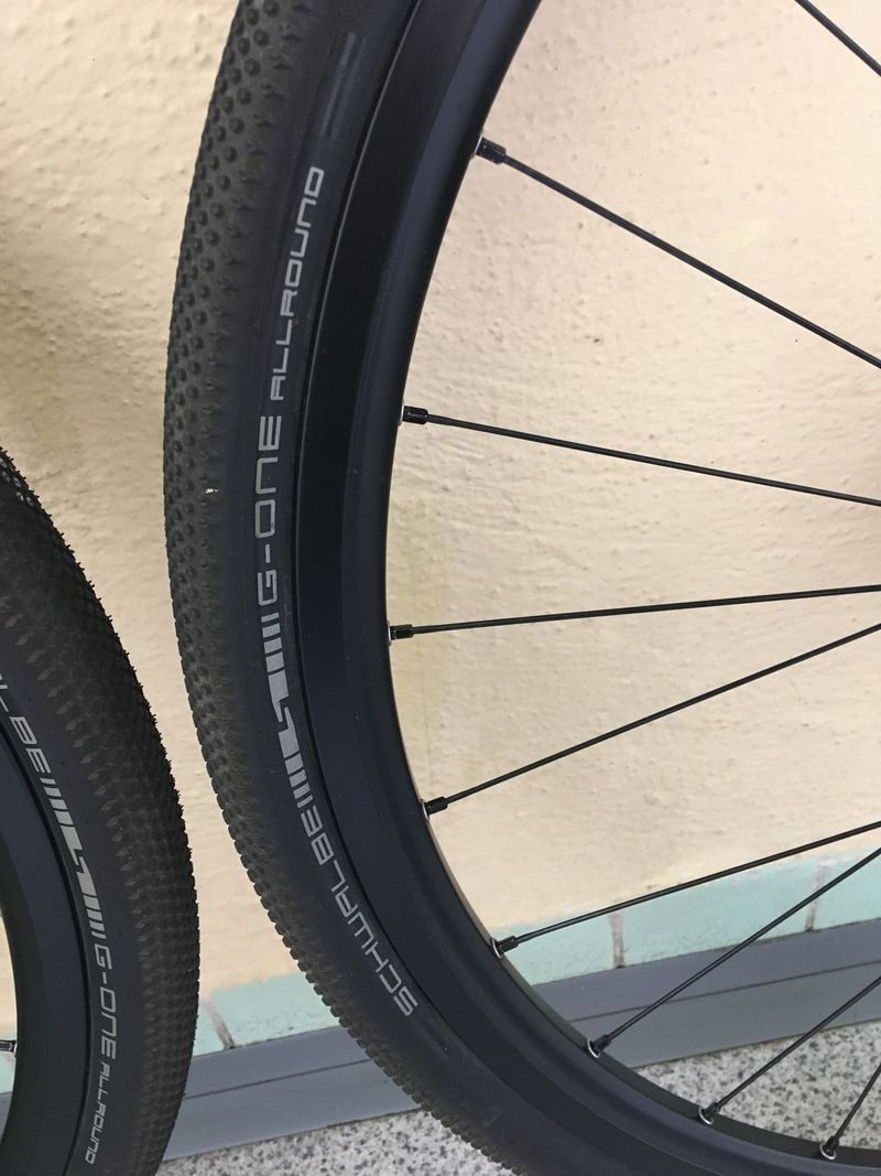 2 x Sada CX/gravel kol, ořech Shimano 