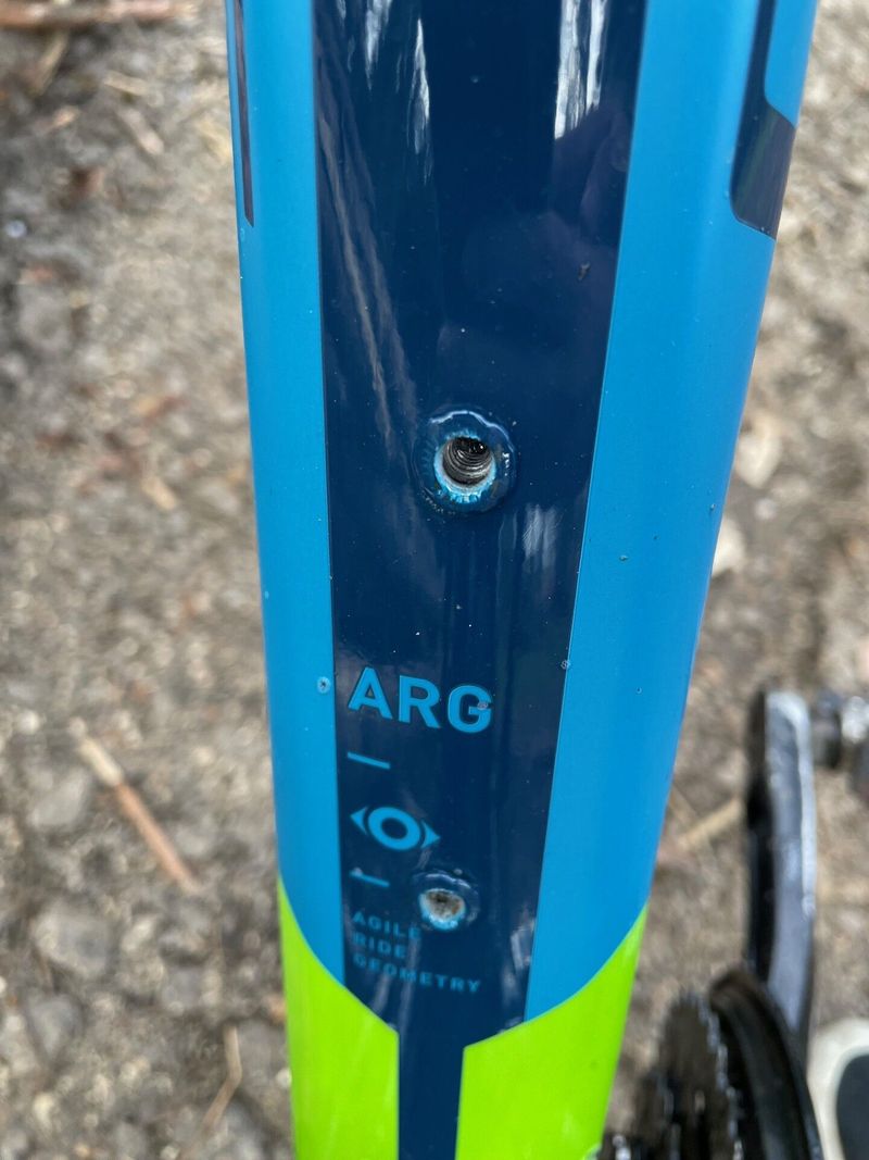 Horské kolo CUBE Aim Race blueberry"n"lime 2021