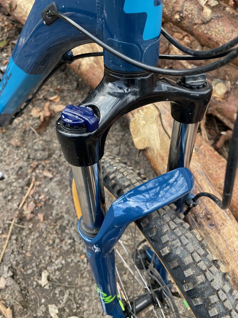 Horské kolo CUBE Aim Race blueberry"n"lime 2021