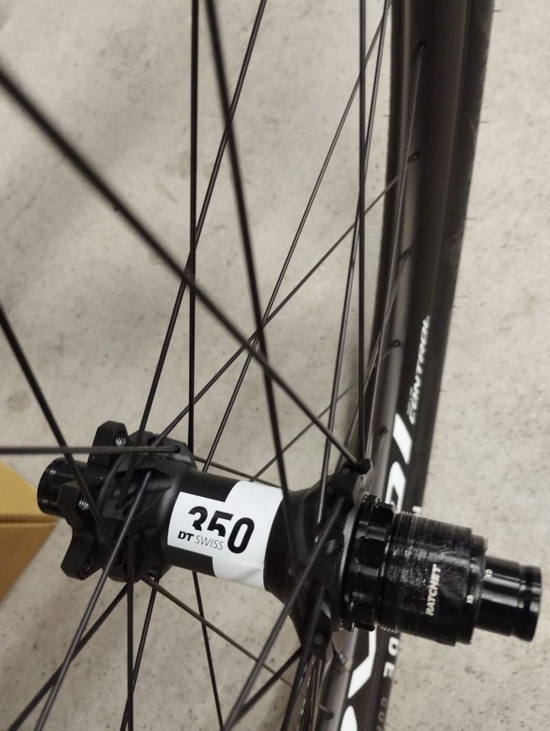 NOVÉ Roval Control 29"